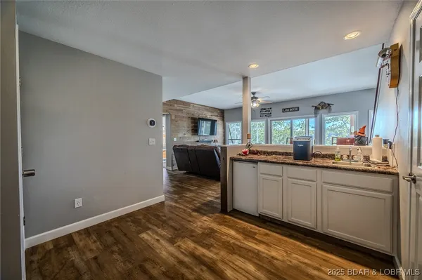 $975,000 | 505 Minnowbrook Road, Camdenton, MO 65020