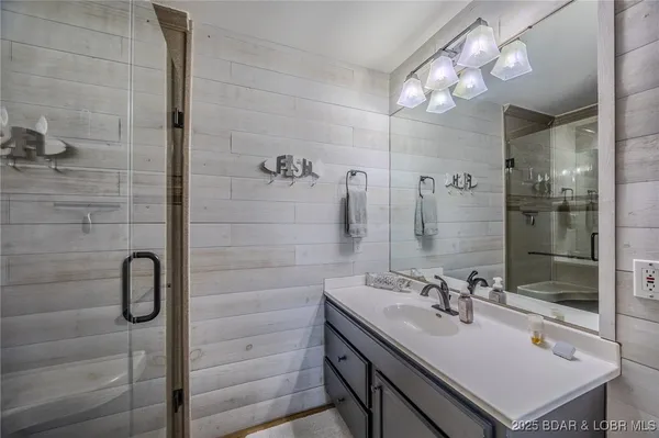 $975,000 | 505 Minnowbrook Road, Camdenton, MO 65020