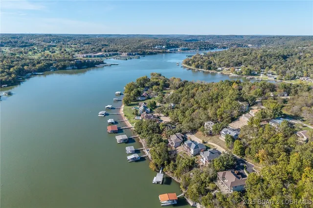 $995,000 | 505 Minnowbrook Road, Camdenton, MO 65020