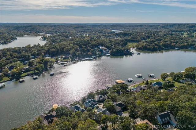 $995,000 | 505 Minnowbrook Road, Camdenton, MO 65020