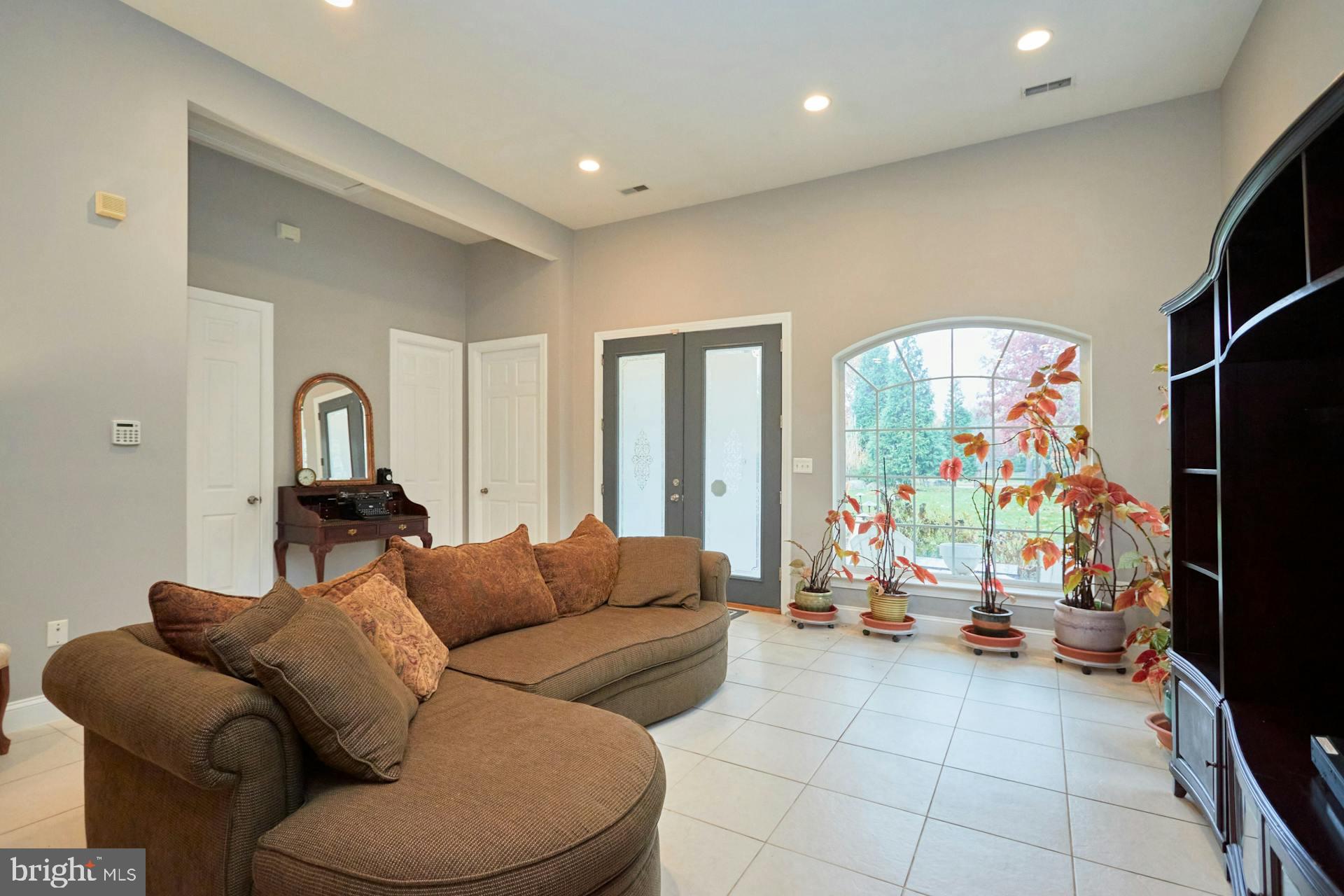 12815 Braddock Road Clifton, VA 20124 - Photo 12 of 21 Living Room view from kitchen