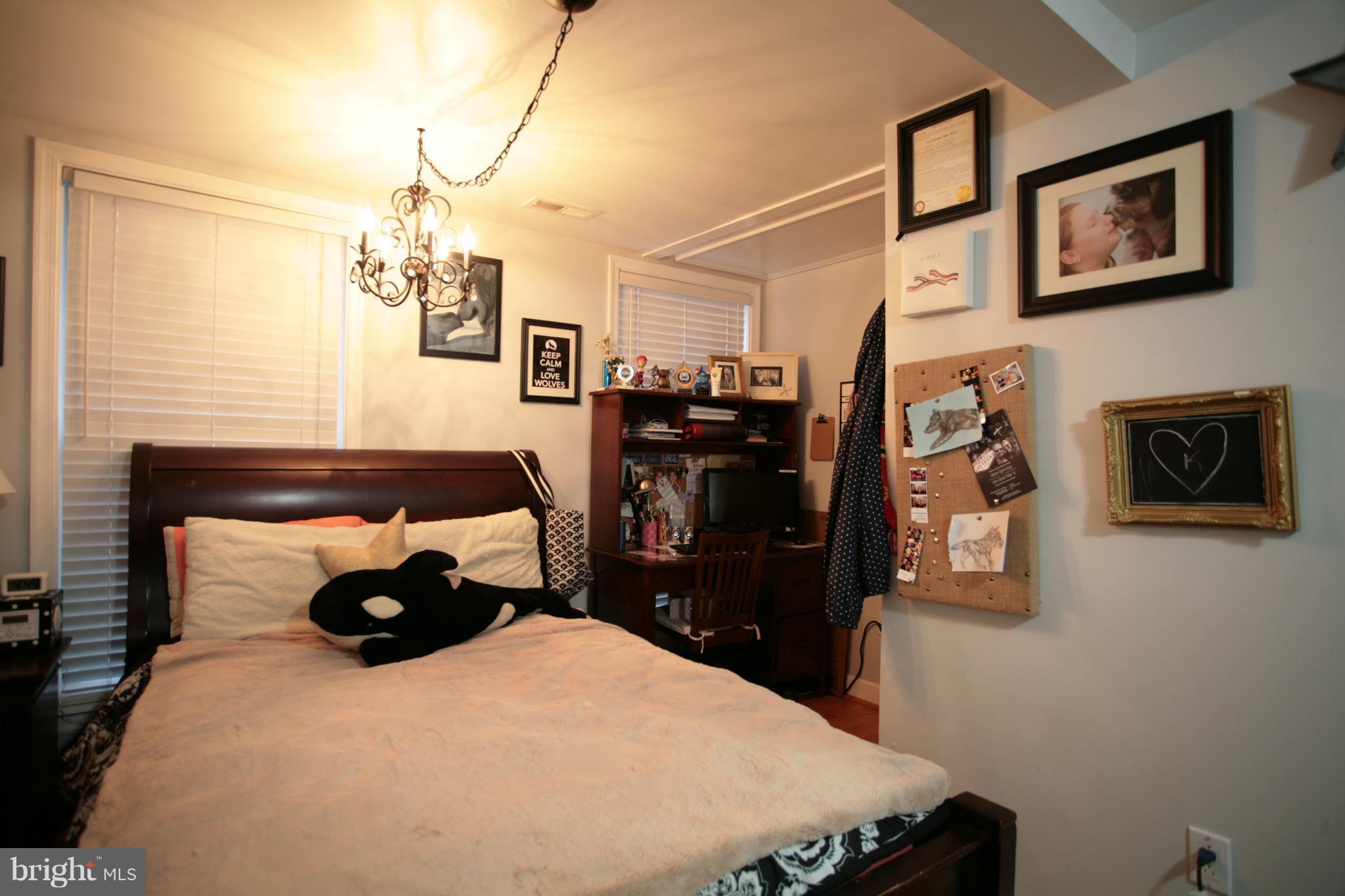 1422 Ridgeway Arnold, MD 21012 - Photo 23 of 28 Bedroom