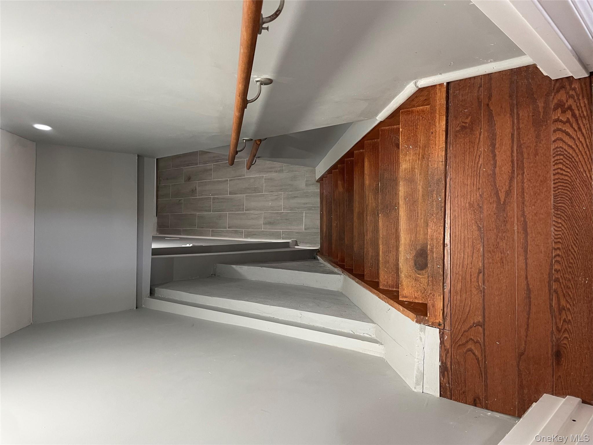 131-08 Sutter Avenue Queens, NY 11420 - Photo 11 of 21 a view of entryway