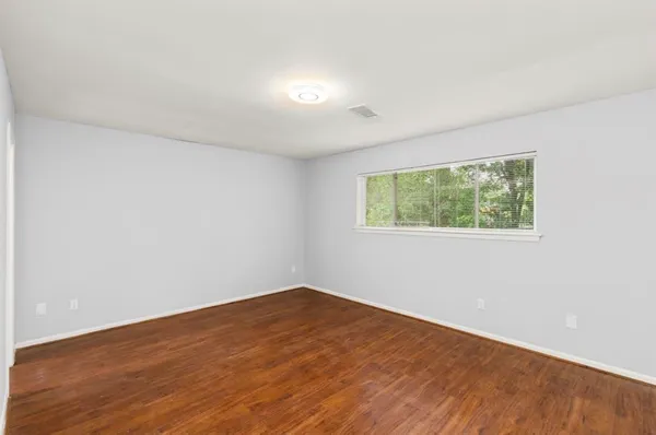 $2,000 | 7515 Jason Street, Houston, TX 77074