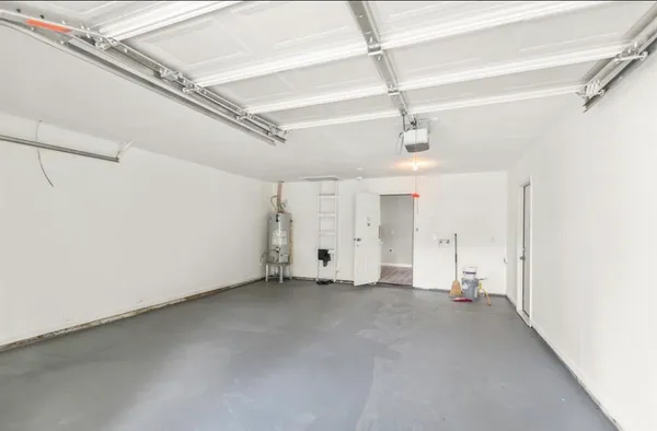 $2,000 | 7515 Jason Street, Houston, TX 77074