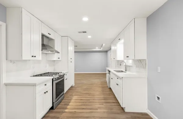 $2,000 | 7515 Jason Street, Houston, TX 77074