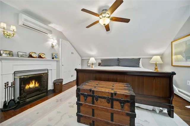 $1,299,000 | 43 Poplar Street, Newport, RI 02840