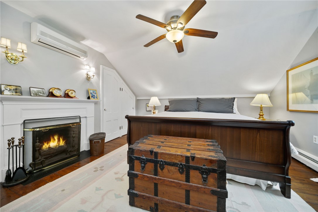 43 Poplar Street Newport, RI 02840 - Photo 16 of 33