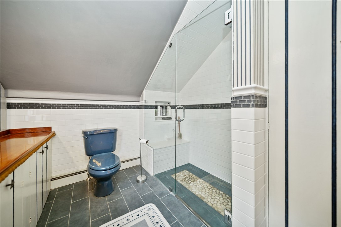 43 Poplar Street Newport, RI 02840 - Photo 19 of 33