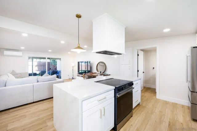 $979,000 | 1128 Hemlock Avenue, Imperial Beach, CA 91932