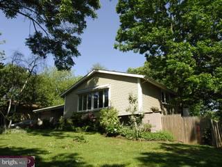 524 Falcon Road Audubon, PA 19403 - Photo 1 of 6 Gallery Image 1