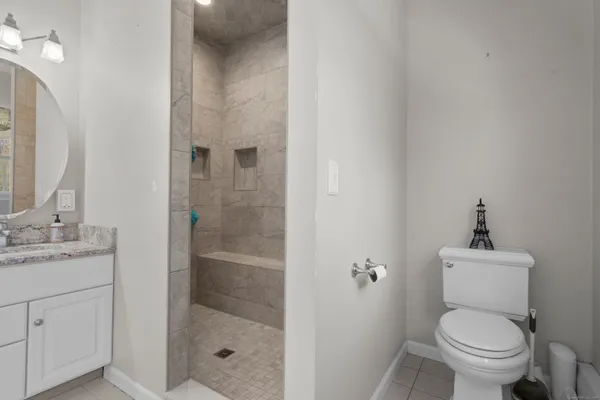 $1,000,000 | 63 Taylor Road, Colchester, CT 06415