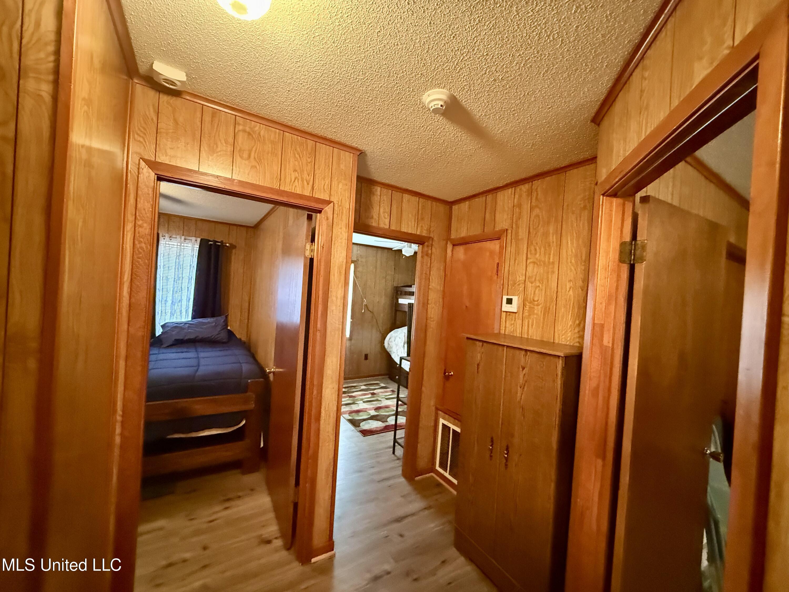 126 Lyon Drive Grenada, MS 38901 - Photo 11 of 21 IMG_4305