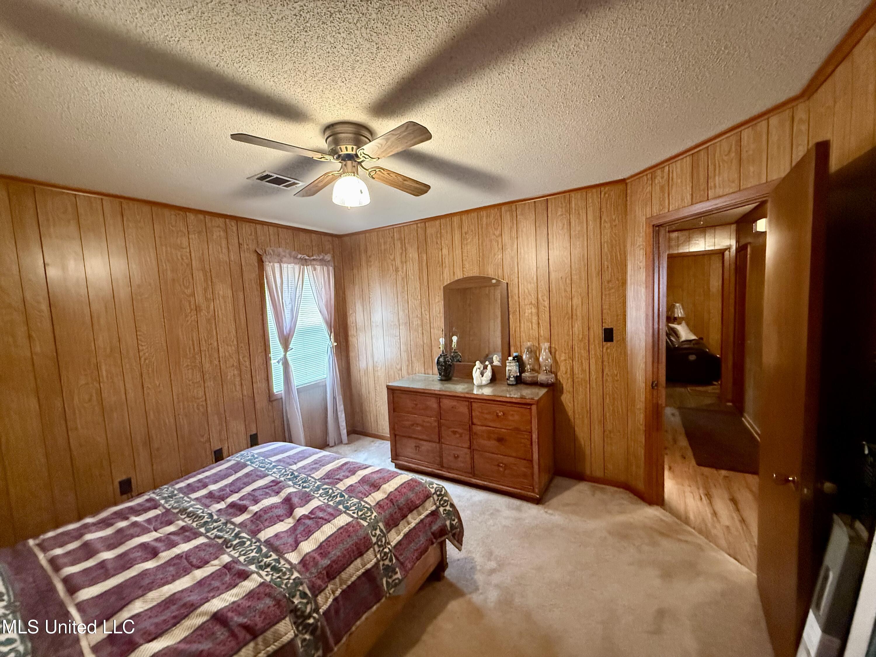 126 Lyon Drive Grenada, MS 38901 - Photo 14 of 21 IMG_4308