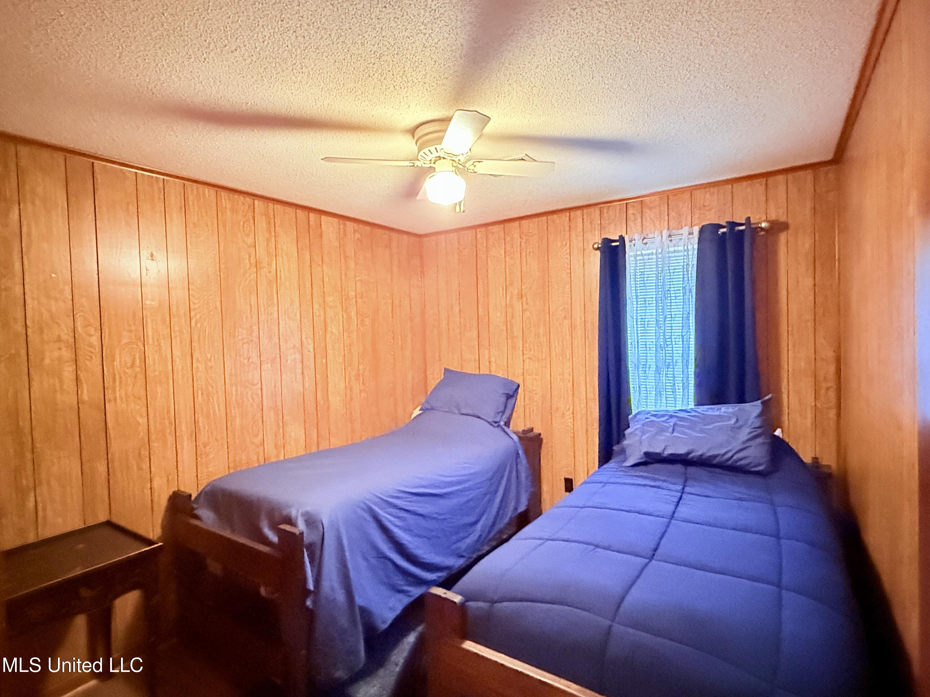 126 Lyon Drive Grenada, MS 38901 - Photo 4 of 21 IMG_4296