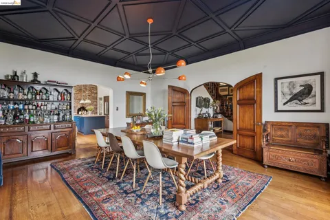 a view of a interior of the house