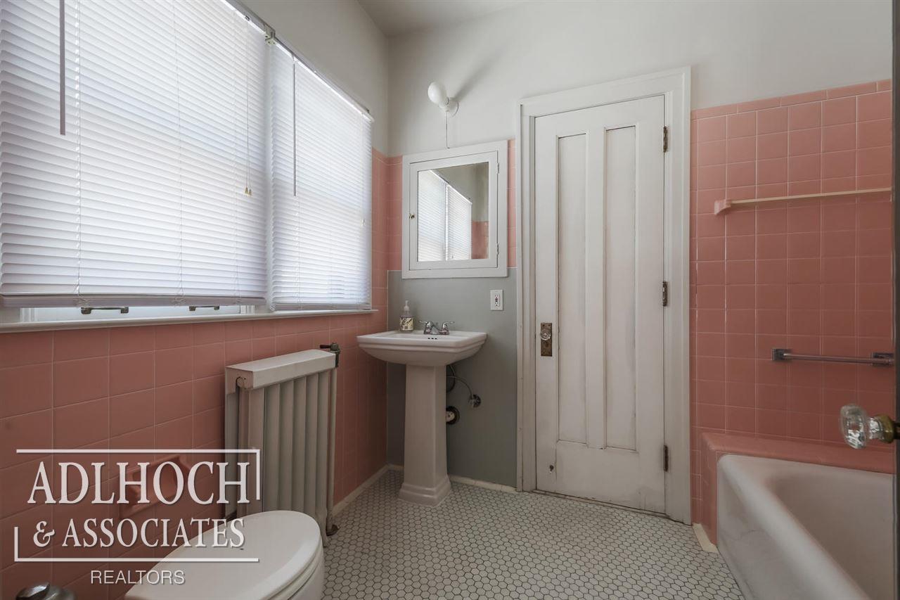 965 Pemberton Road Grosse Pointe, MI 48230 - Photo 24 of 32 31340425-24.JPG