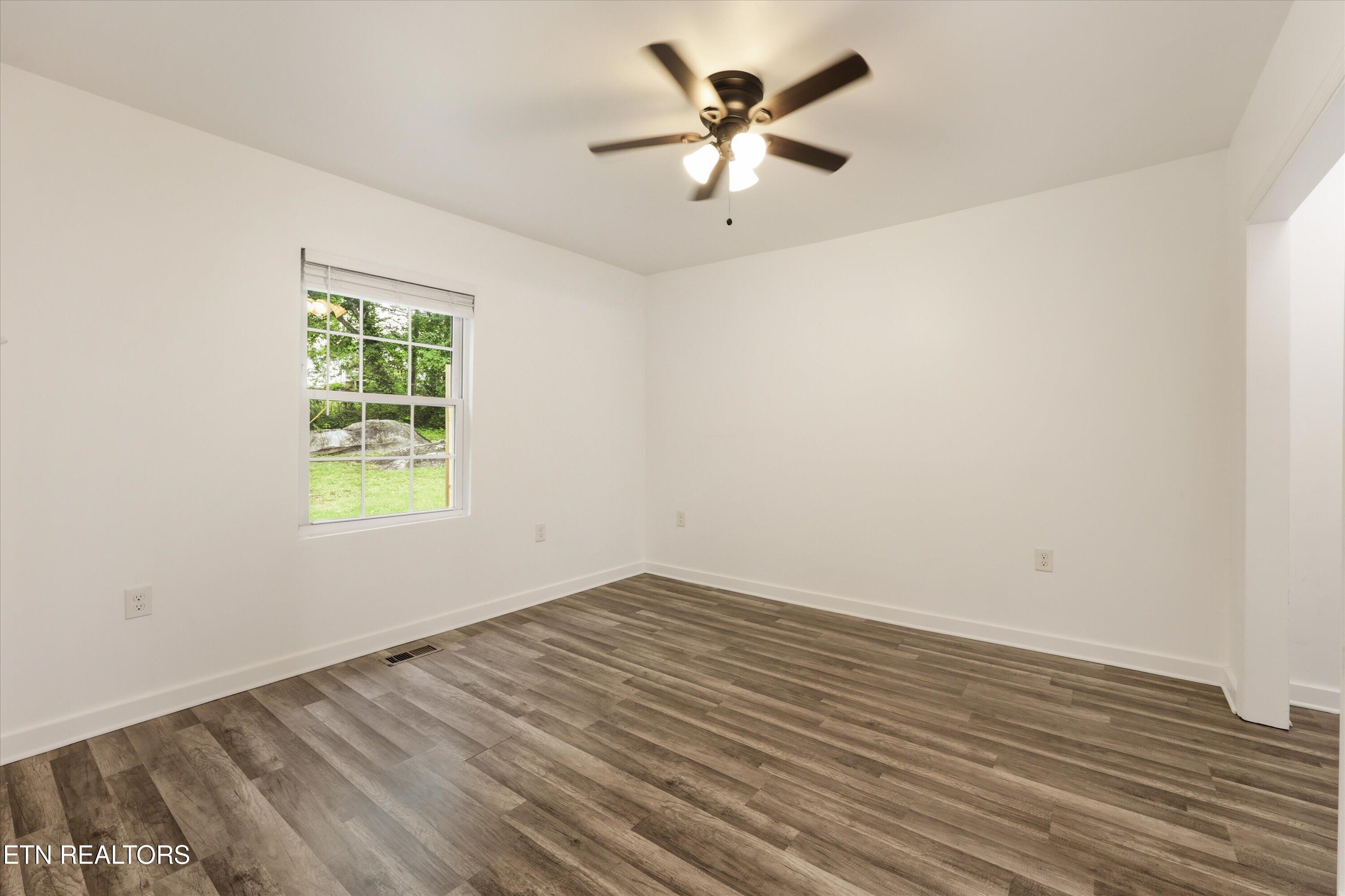 280 West Newcomen Street Alcoa, TN 37701 - Photo 19 of 28 19-280 W Newcomen St 16