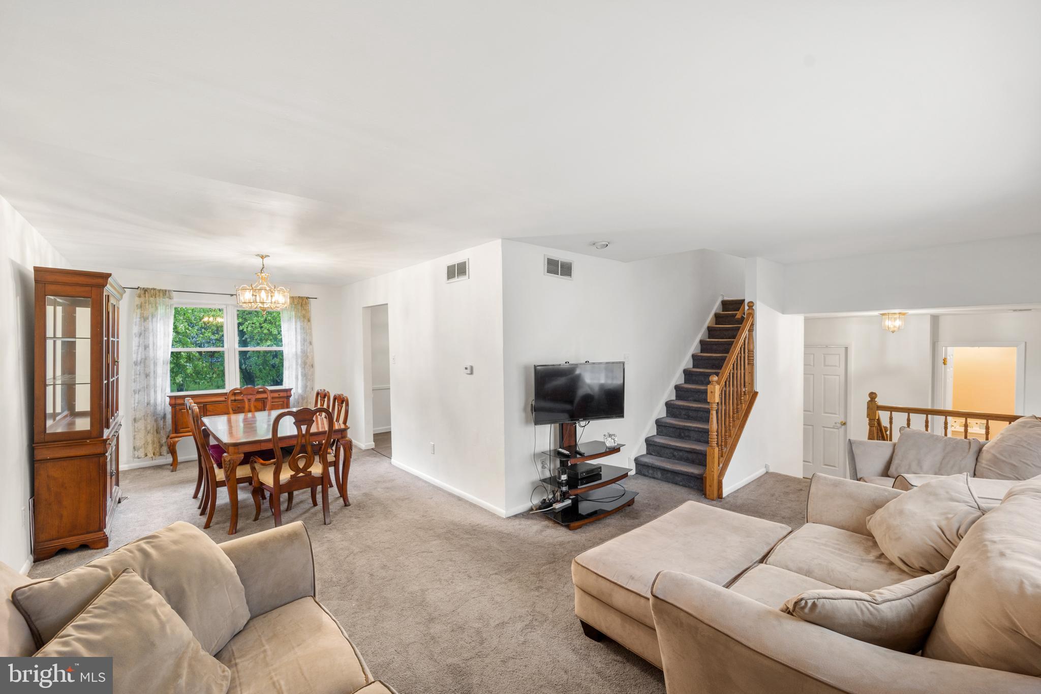 1278 Boyd Road Warminster, PA 18974 - Photo 4 of 28 Gallery Image 4