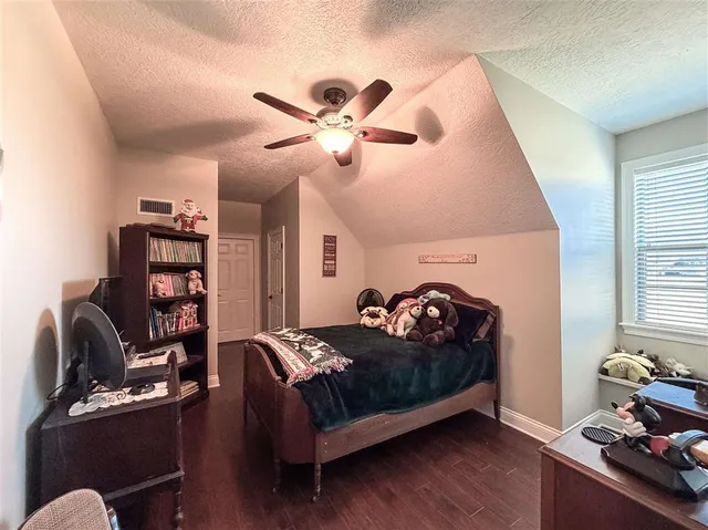 $320,000 | 5205 Volunteer Road, Sulphur, LA 70665