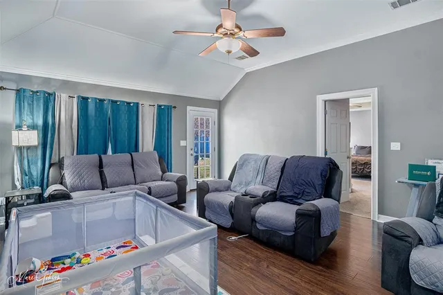 $1,700 | 610 Whitefield Lane, Bossier City, LA 71112