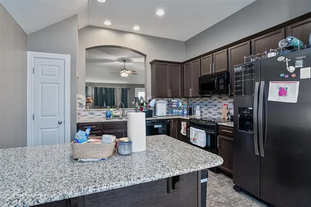 $1,700 | 610 Whitefield Lane, Bossier City, LA 71112