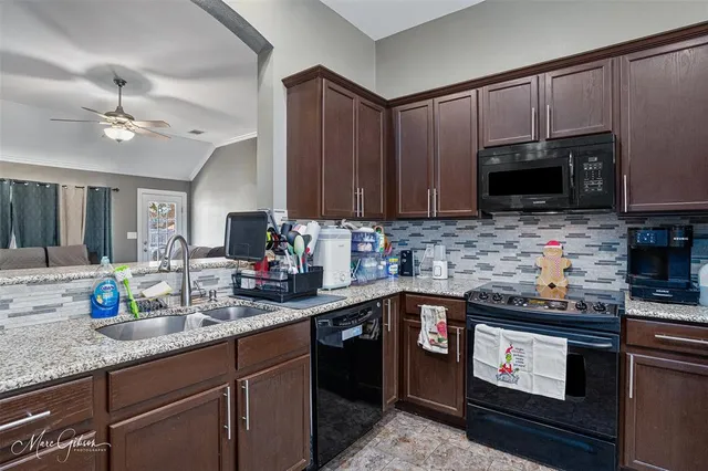 $1,700 | 610 Whitefield Lane, Bossier City, LA 71112