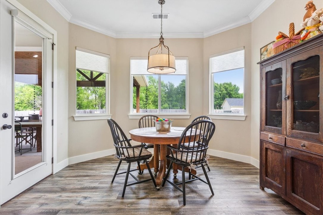 8 Independence Trail Waco, TX 76708 - Photo 18 of 39 a dining room with furniture window wooden floor