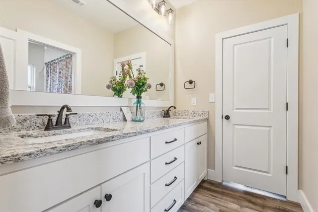 $800,000 | 8 Independence Trail, Waco, TX 76708