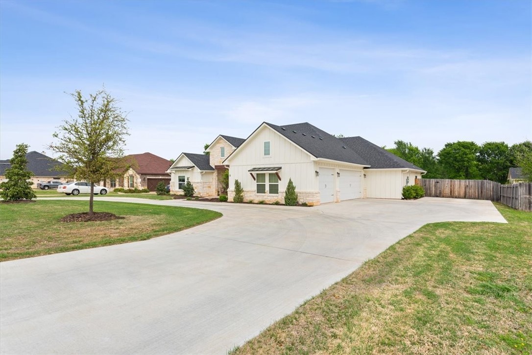 8 Independence Trail Waco, TX 76708 - Photo 3 of 39 a view of house with outdoor space and street view