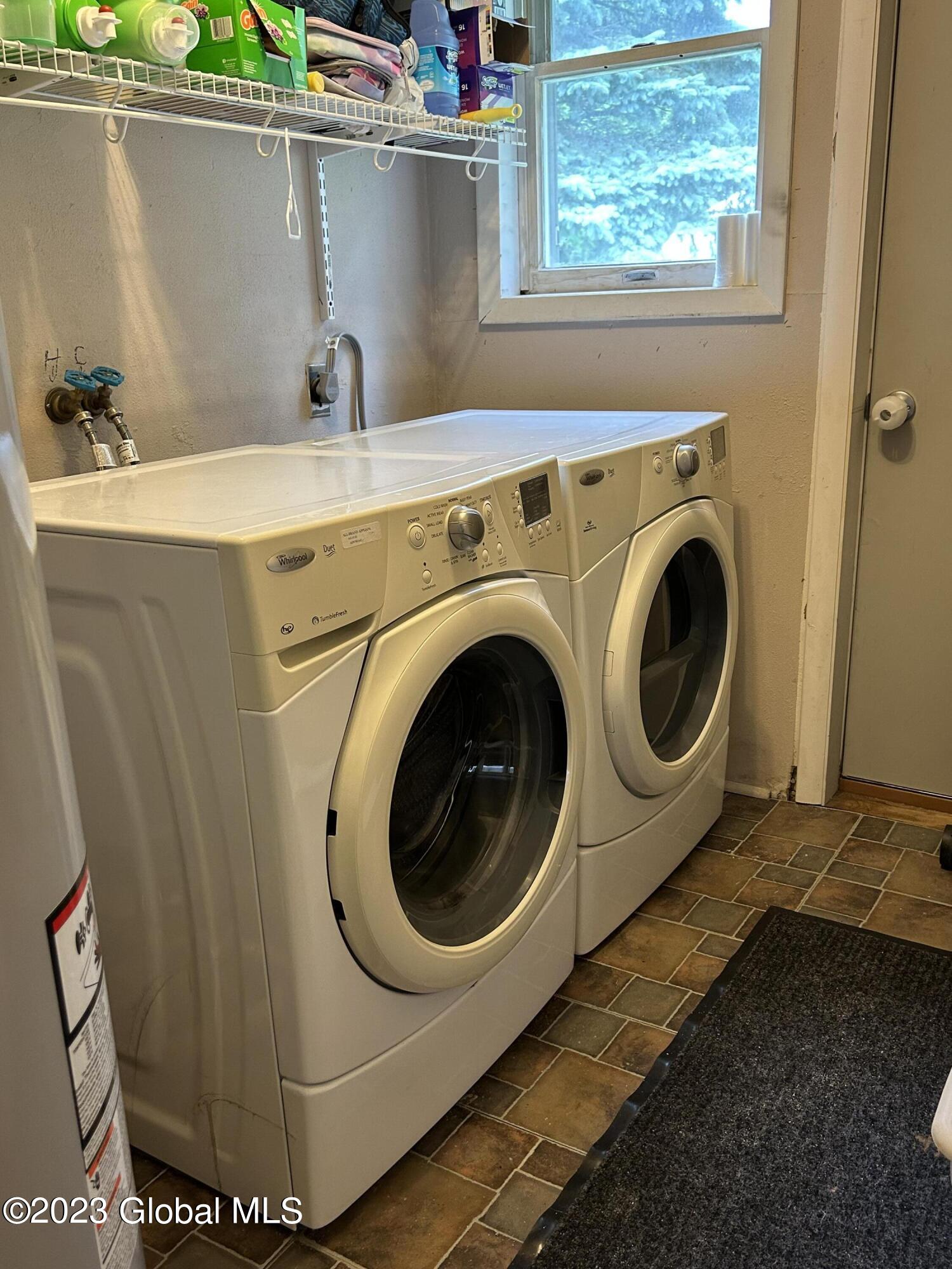 2953 River Road Melrose, NY 12121 - Photo 34 of 35 Laundry Room