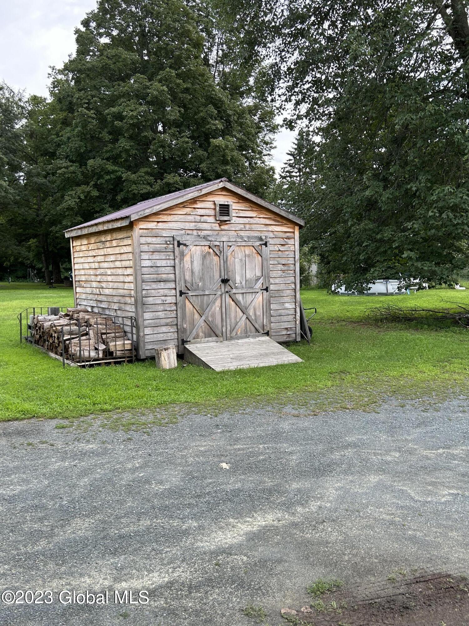 Shed