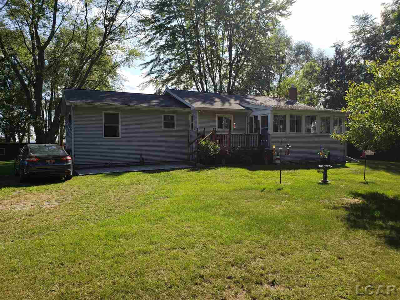 4271 Holloway Road Adrian, MI 49221 - Photo 1 of 20
