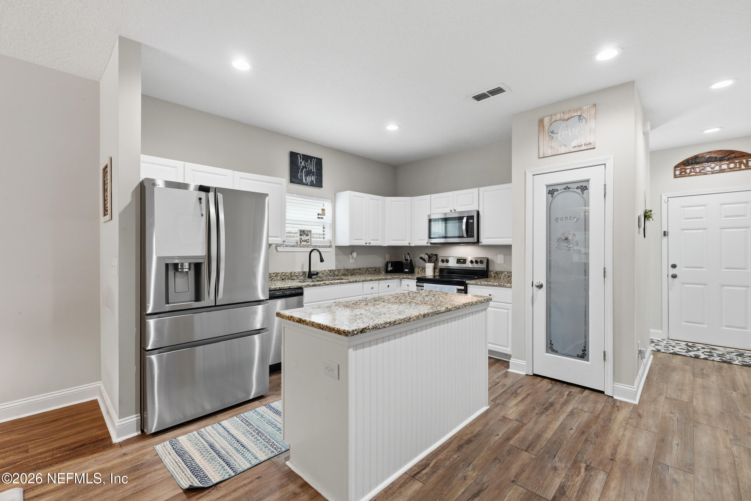 4066 Grant Road Jacksonville, FL 32207 - Photo 5 of 17 Kitchen 2