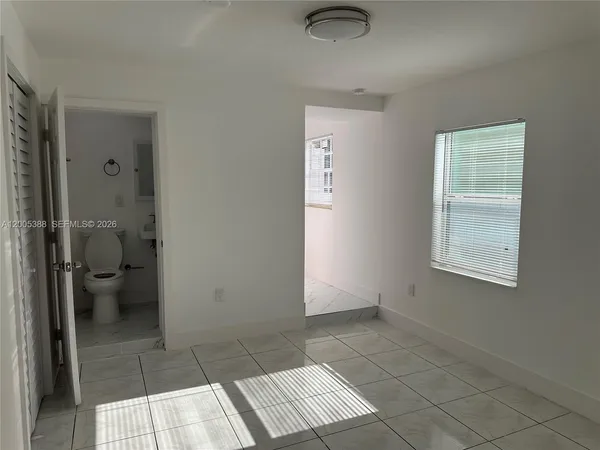 $1,900 | 1765 Southwest 21st Street, Unit 3, Miami, FL 33145