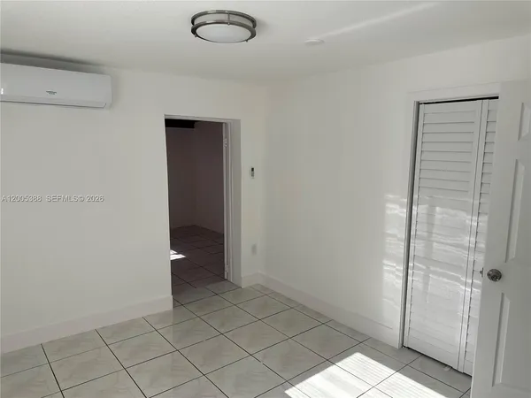 $1,900 | 1765 Southwest 21st Street, Unit 3, Miami, FL 33145