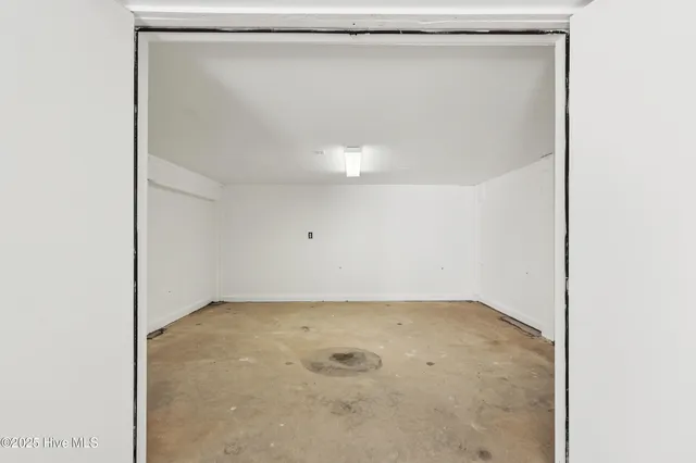 $949,000 | 1904 Sand Dollar Court, Kure Beach, NC 28449