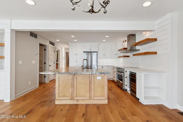 $949,000 | 1904 Sand Dollar Court, Kure Beach, NC 28449