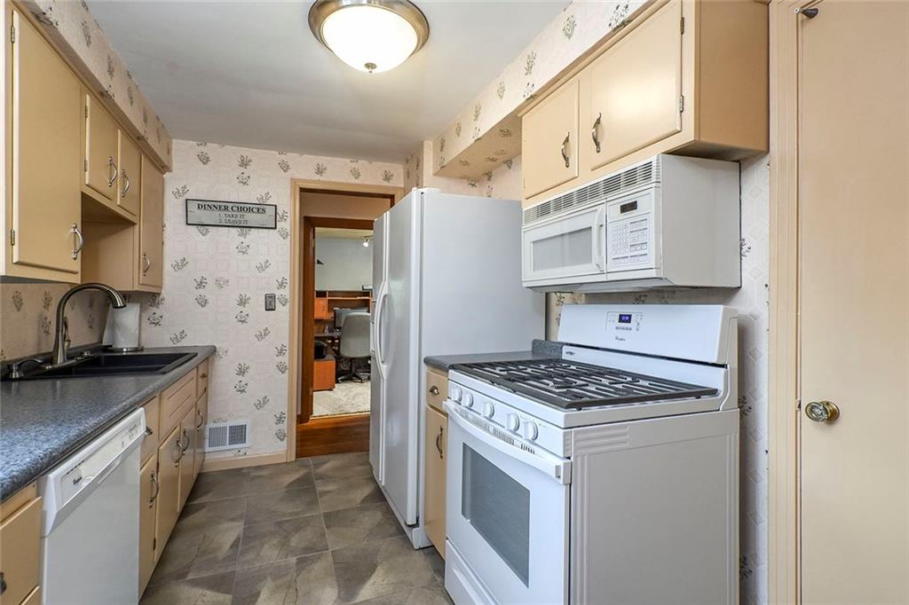 9100 Pannier Road Pittsburgh, PA 15237 - Photo 18 of 25 Gallery Image 18