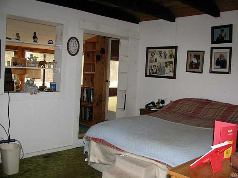 25 Camp Road Hartford, ME 04220 - Photo 10 of 34 Bedroom.