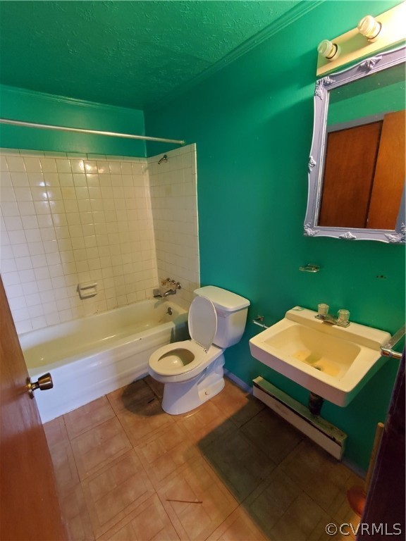 1600 Namozine Road Church Road, VA 23833 - Photo 15 of 45 a bathroom with a toilet a sink and bathtub