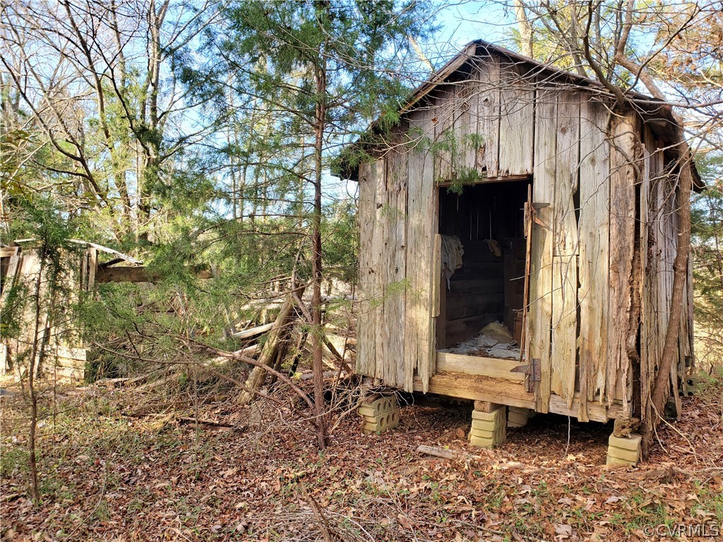 1600 Namozine Road Church Road, VA 23833 - Photo 34 of 45 a front view of a house with a yard