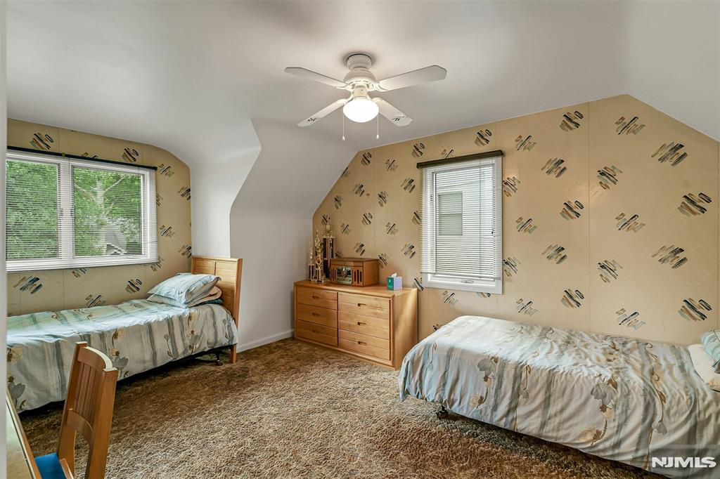 616 Rutland Avenue Teaneck, NJ 07666 - Photo 23 of 39