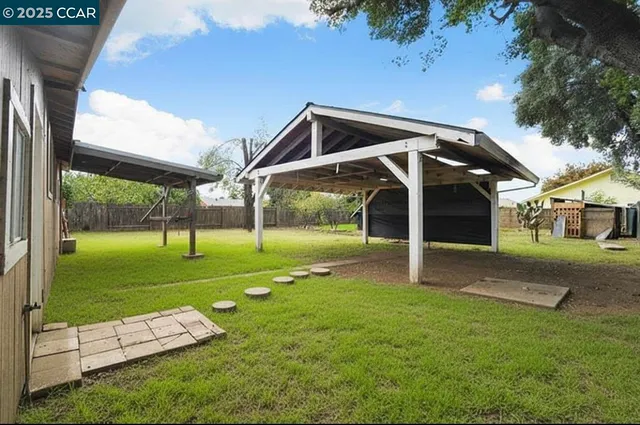 $430,000 | 246 Oak Avenue, Galt, CA 95632