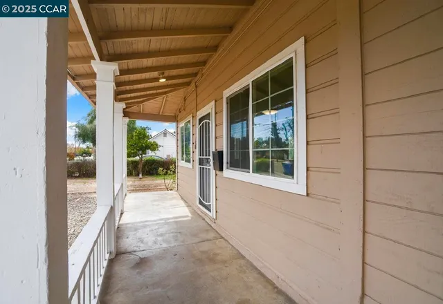 $430,000 | 246 Oak Avenue, Galt, CA 95632