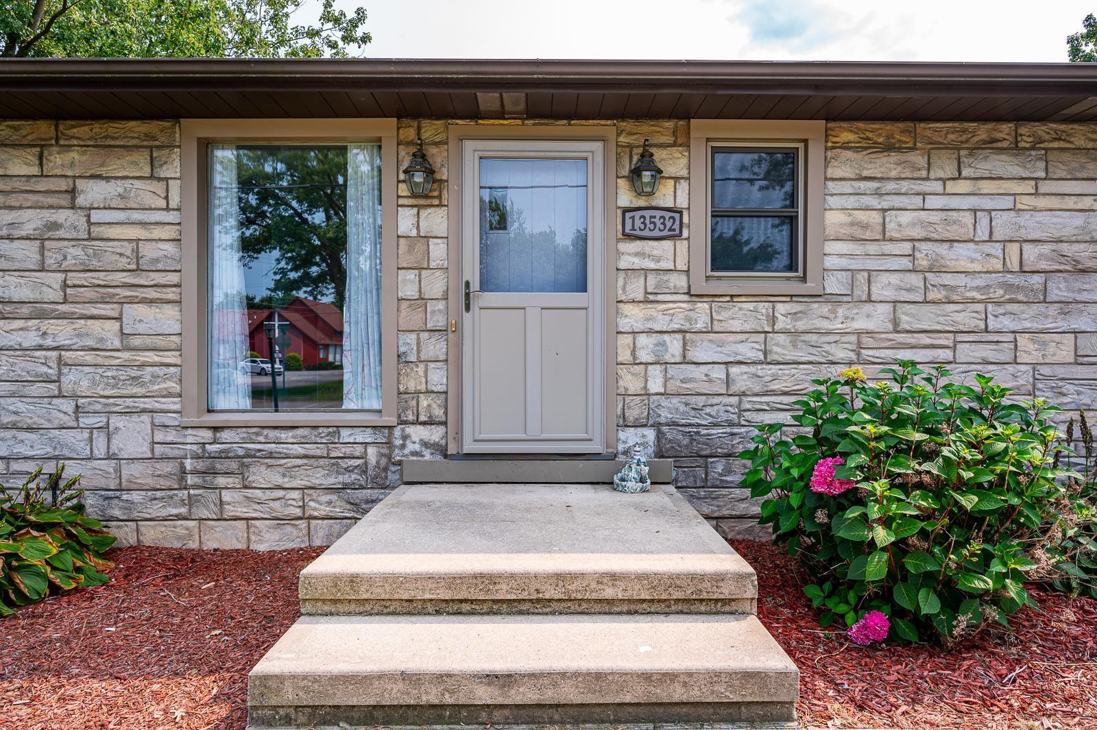 13532 3rd Street Grabill, IN 46741 - Photo 4 of 35