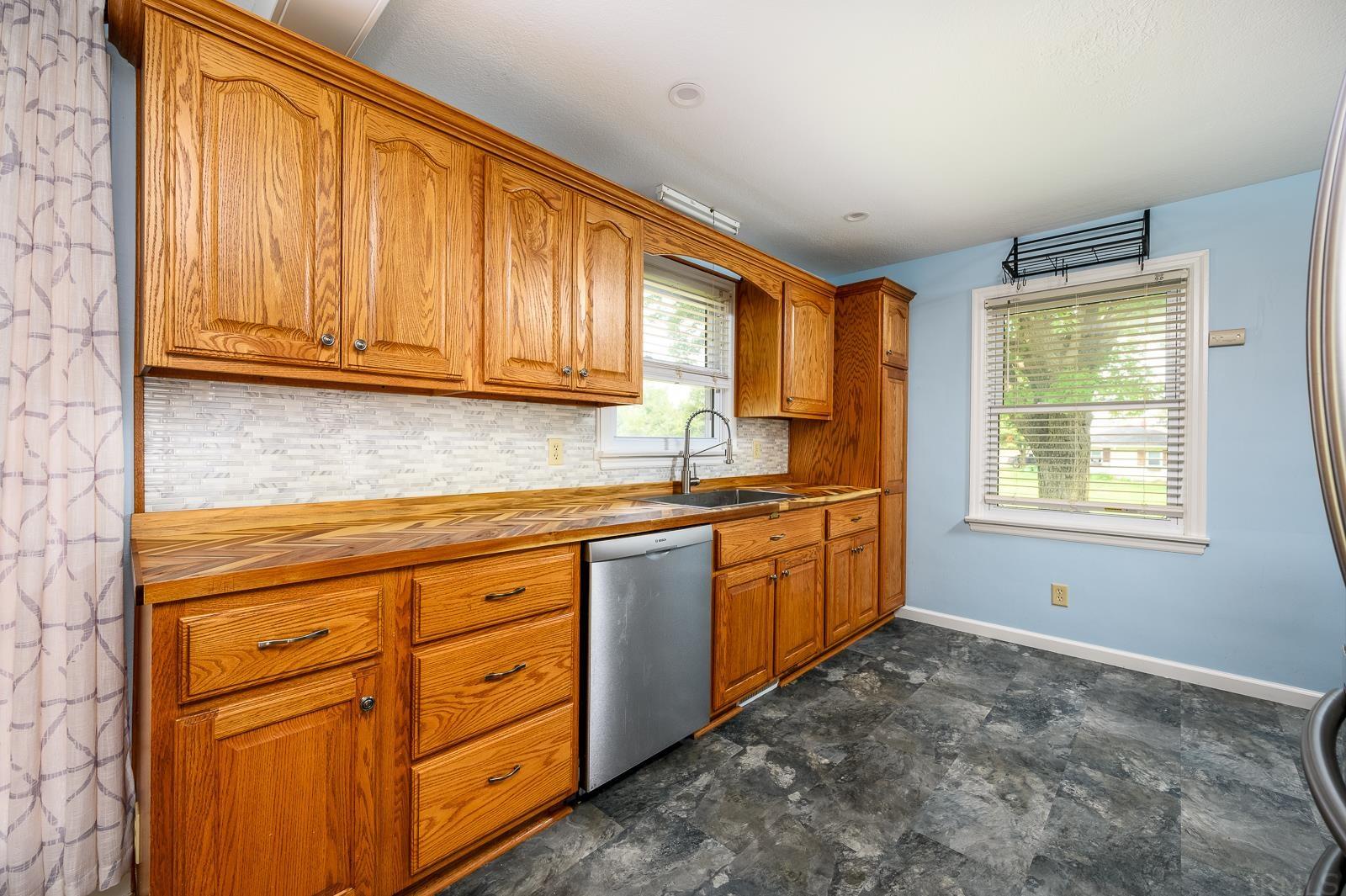 13532 3rd Street Grabill, IN 46741 - Photo 10 of 35