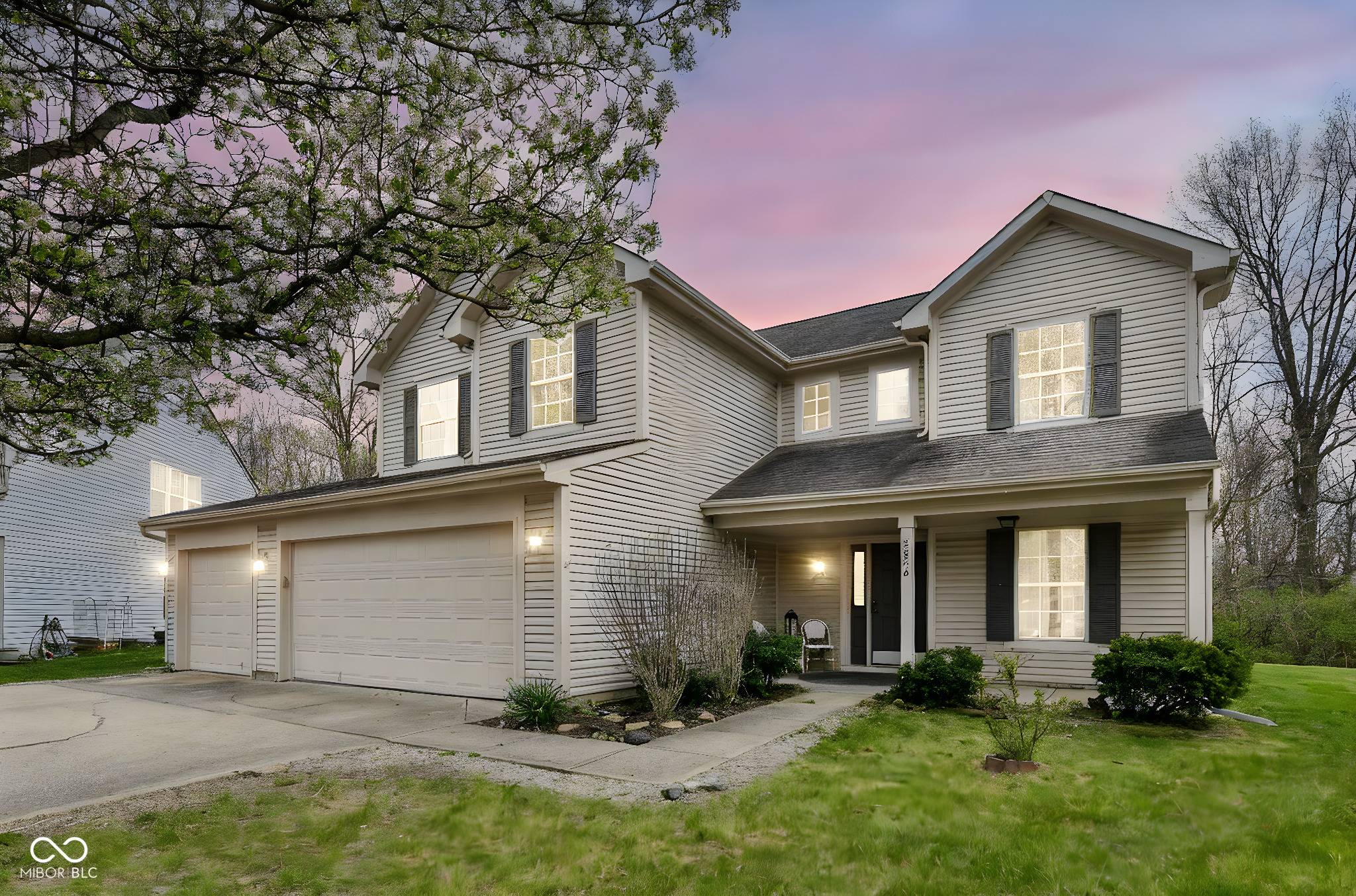 5856 Long Ridge Place Indianapolis, IN 46221 - Photo 2 of 30 Gallery Image 2