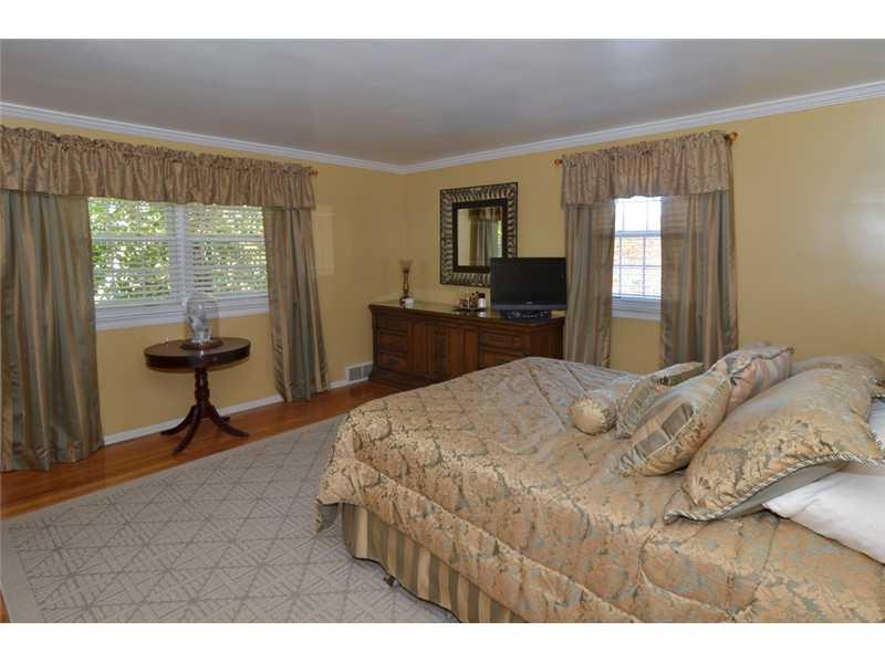 422 Goldsmith Road Pittsburgh, PA 15237 - Photo 22 of 23 Master Bedroom.