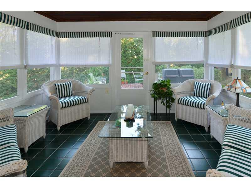 422 Goldsmith Road Pittsburgh, PA 15237 - Photo 6 of 23 Sunroom.